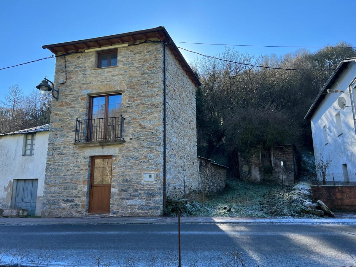 Casa Rural La Torre Recien Rehabilitada. ลาสเอเรริยาส ภายนอก รูปภาพ